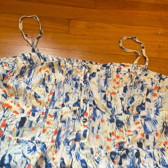 Cute Summer Dress! - Picture 2 of 4